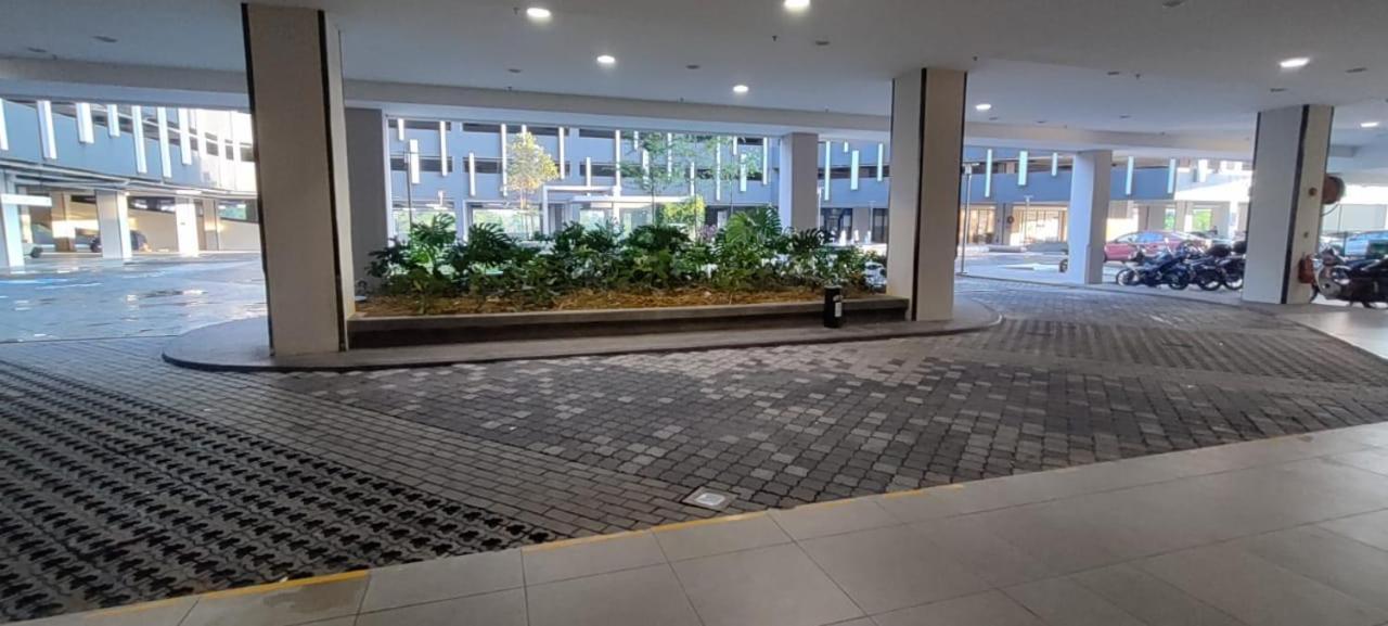 Santai Homestay Cyberjaya Extérieur photo