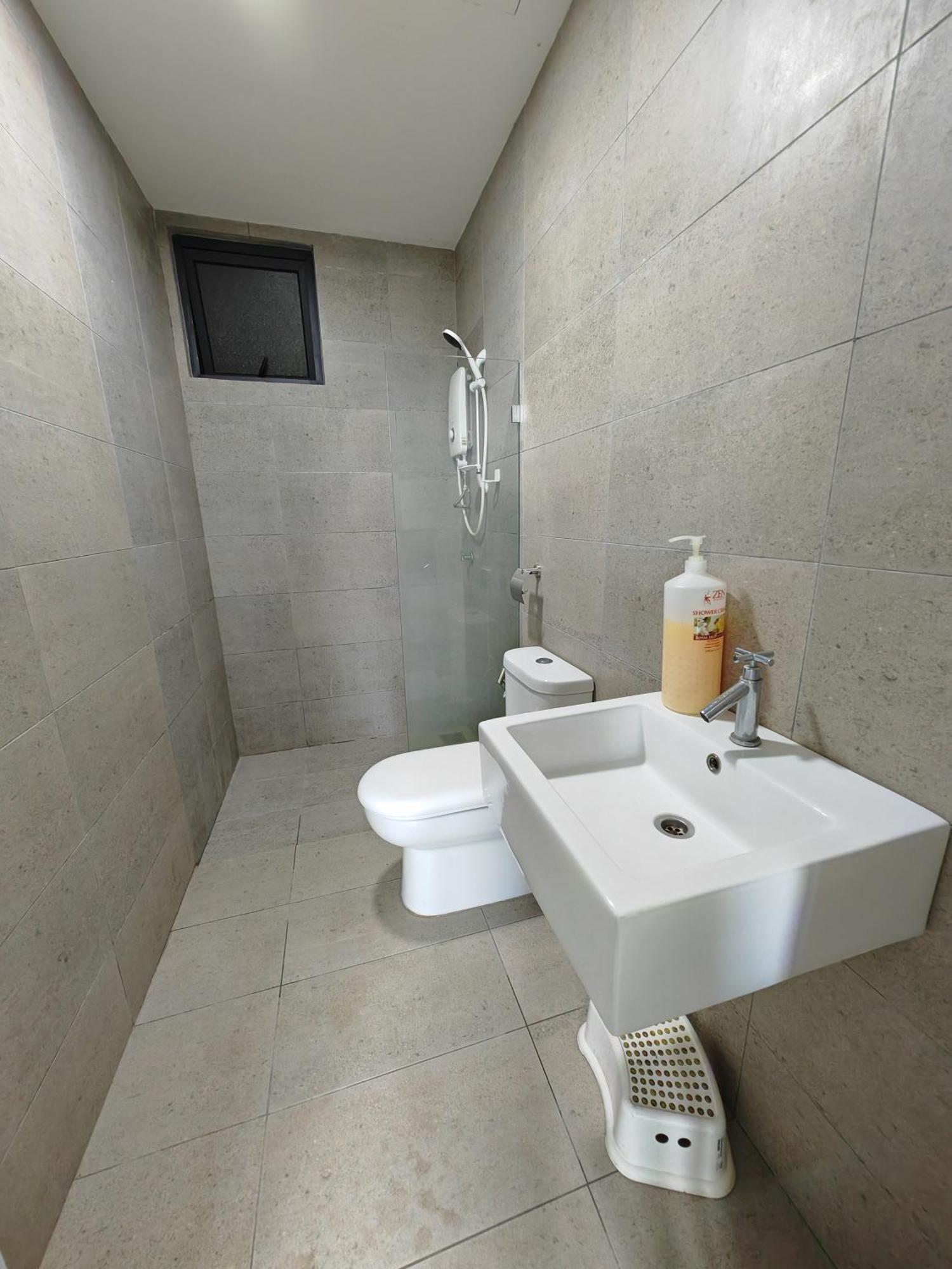 Santai Homestay Cyberjaya Extérieur photo